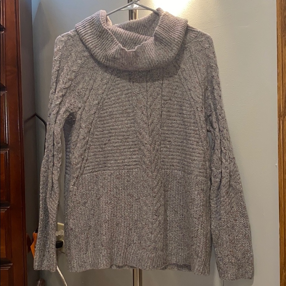 Turtle neck sweater